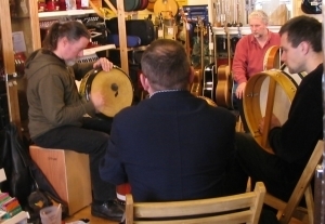 Playing the Bodhran with Steafan