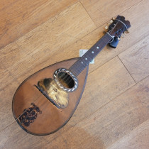 Old Bowl back mandolin labled inchesAlveta Vincenzoinches
