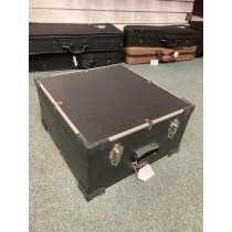 48 Bass Accordion Case with Siliver Trim. Internal dim 40x42x20cm