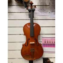 Gear4Music 16. 4inches Viola with case and bow