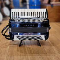 Sonola R460 120 bass piano accordion, black. generally good condition