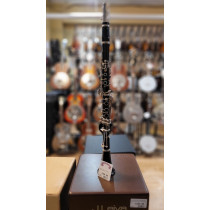 Buffet crampon B12 Student clarinet. good con. with case. 