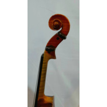 English 4/4 Violin by William Jubb, Leeds c1934, amber varnish, flamed two-piece back, excellent condition 